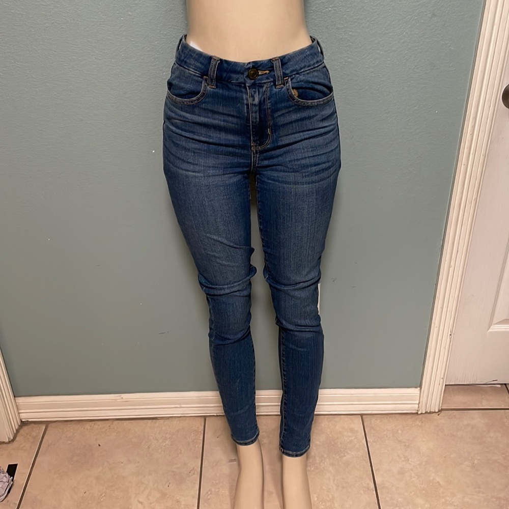 Curvy High Rise American Eagle Jeans